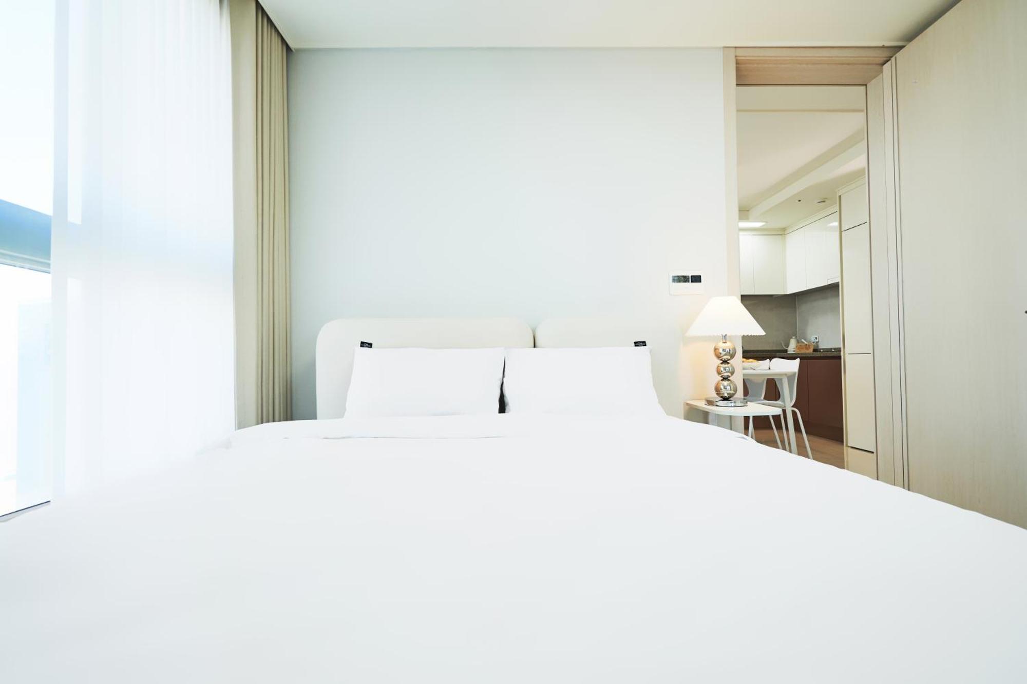 The November Stay In Landmark Inczhon Zewnętrze zdjęcie