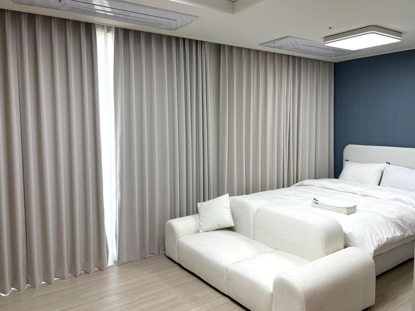 The November Stay In Landmark Inczhon Zewnętrze zdjęcie